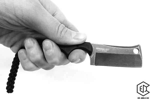 CRKT® : Minimalist Cleaver Blackout Neck Knive